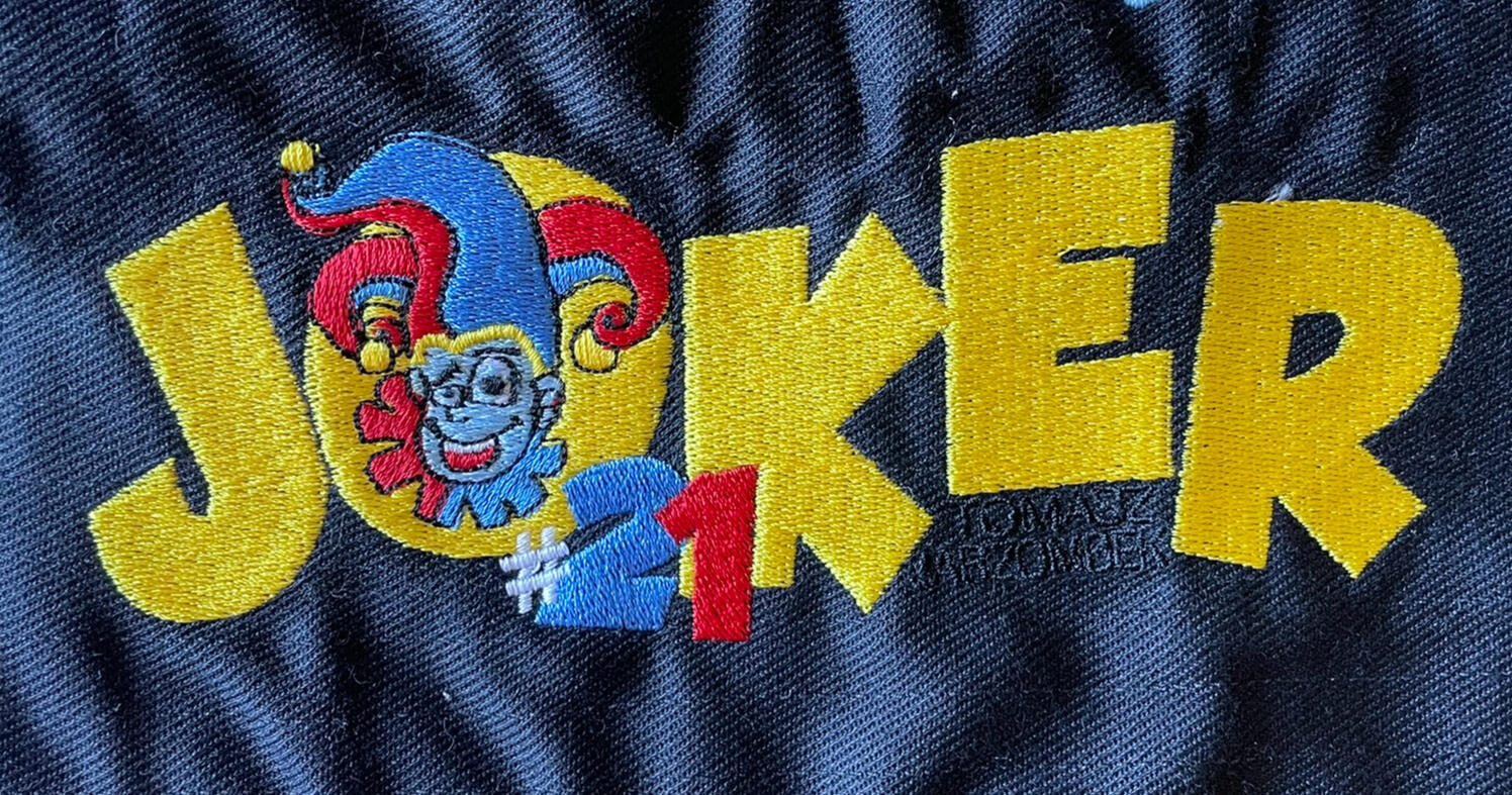 Kolorowy duży haft komputerowy na ocieplacze kół do ścigaczy